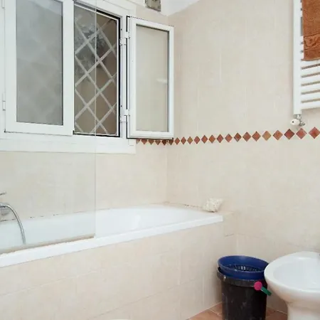 Daire Comfy In The Heart Of Nightlife *